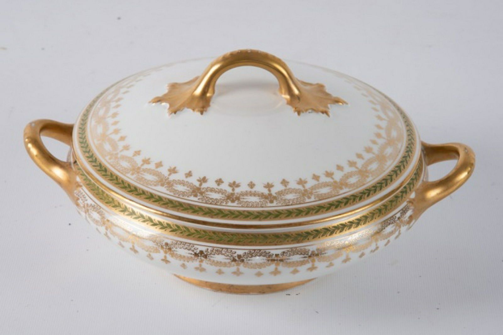 J. Pouyat Limoges Covered Vegetable Bowl (1 of 5)