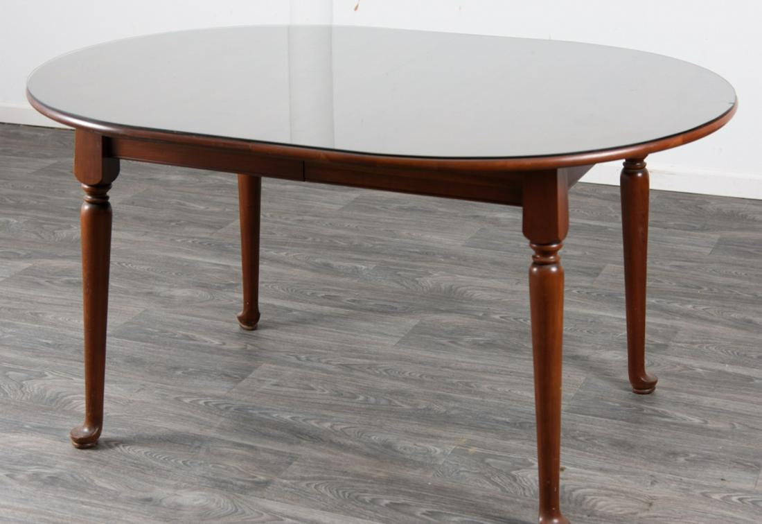 Henkel Harris Duckloe Oval Table with Custom Glass (1 of 12)
