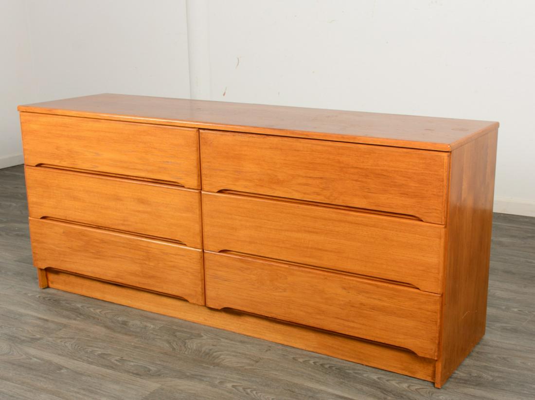 Mid Century Teak Dresser (1 of 7)