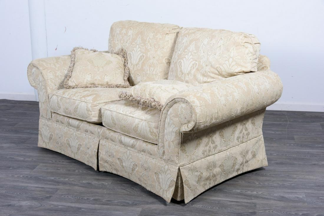 Broyhill Upholstered Loveseat Feb 15, 2020 Bremo Auctions in VA