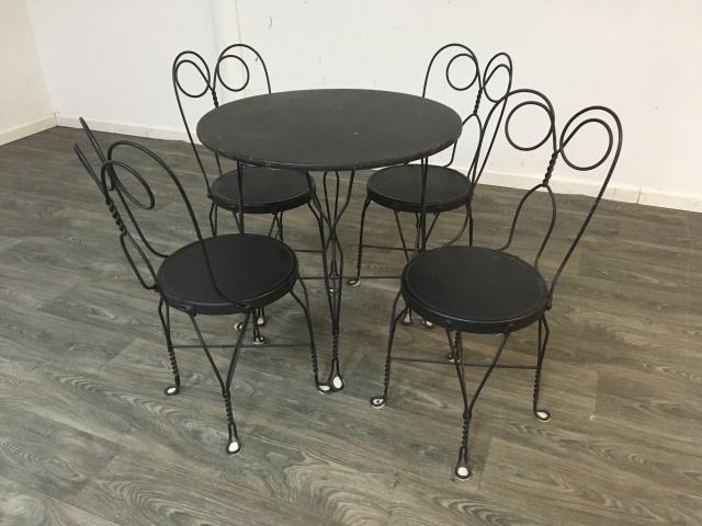 Cafe Table & Chairs (1 of 7)