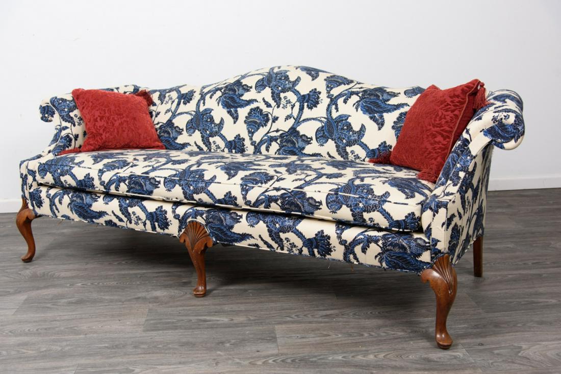 Chippendale Style Camelback Sofa (1 of 14)