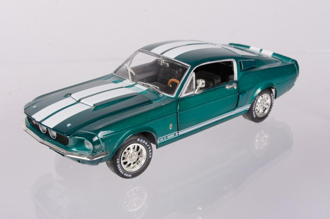 1967 Shelby G.T. 500 Model Car (1 of 8)