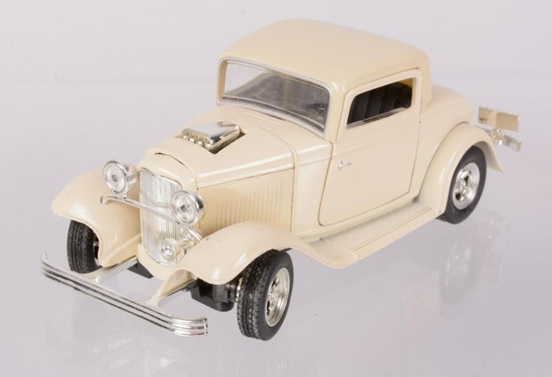 1932 Ford Coupe Model Car (1 of 9)