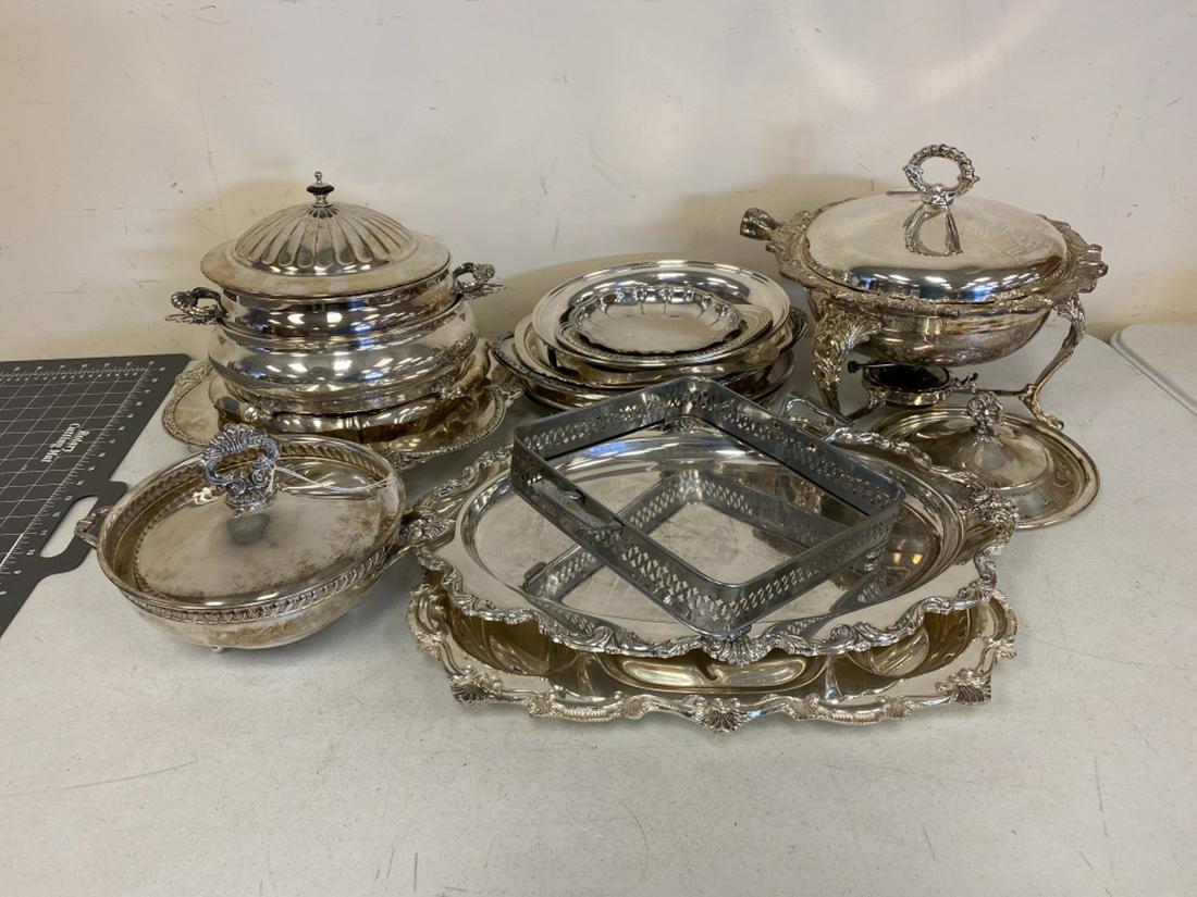 Silverplate Trays and Service Accessories (1 of 7)