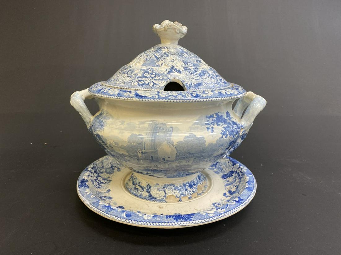 Blue and White Transferware Tureen (1 of 12)