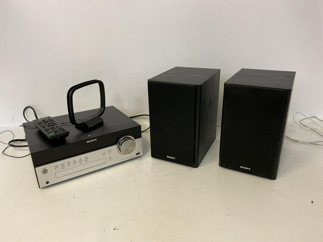 Sony CD/DVD Home System (1 of 6)