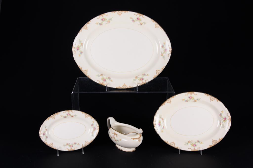 Homer Laughlin China (1 of 6)