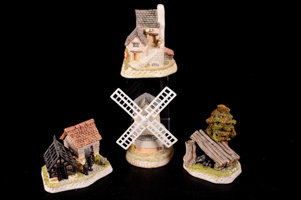 Four David Winter Miniatures (1 of 9)