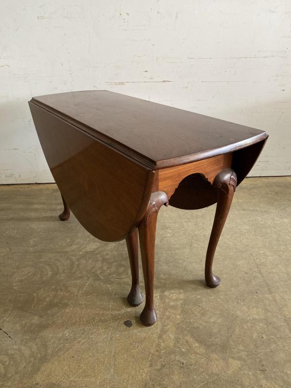 Queen Anne Style Drop Leaf Table (1 of 7)