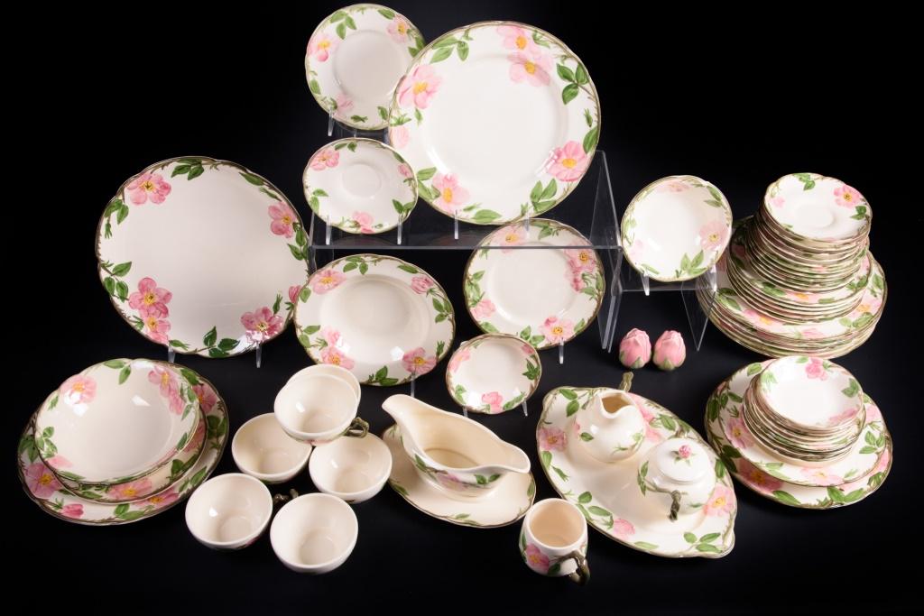 Francisco Desert Rose Partial Dinner Service (1 of 13)