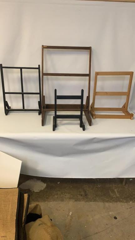 Four Easels (1 of 5)