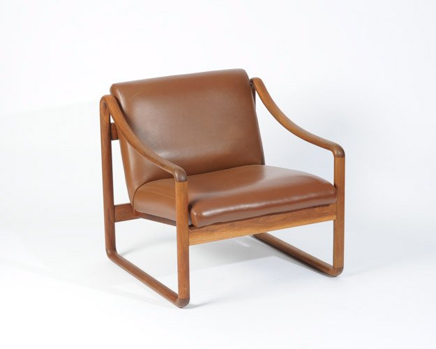 Gunlocke Naugahyde Arm Chair: With maple frame. Label has been removed.
