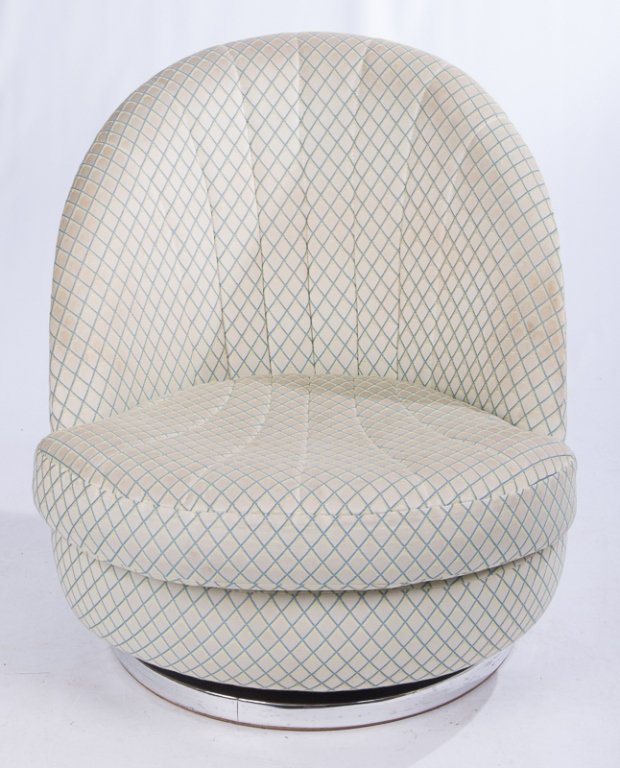 Milo Baughman for Thayer Coggin Swivel Chair: Mid-century Milo Baughman for Thayer Coggin swivel and tilt chair with shell shaped seat and back, chrome base, and blue and yellow diamond patterned upholstery; features an original label under seat