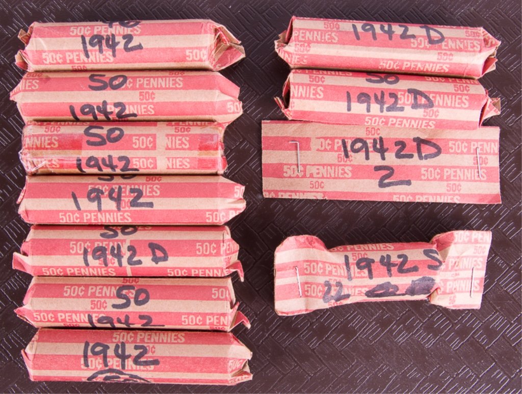 United States (1942) Penny Collection: United States Lincoln Wheat Penny Collection from 1942. Approximately Four Hundred Seventy (470) Appearing to Include; Three Hundred Forty Six (346) 1942, One Hundred Two (102) 1942-D and Twenty Two (