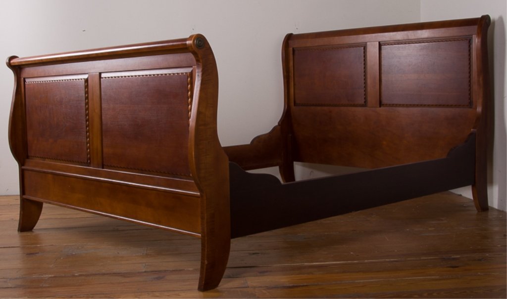 Broyhill sleigh bed on sale cherry