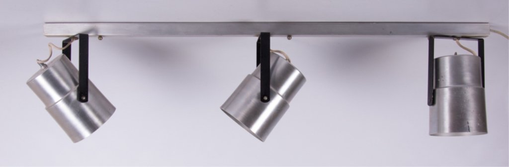 Modern Aluminum Three-Prong Light Fixture: Modern aluminum three-prong light fixture; measures approximately 36" wide; shades measure approximately 8-3/4" long and 4-1/2" in diameter; appears to be in Good working condition but has not been te
