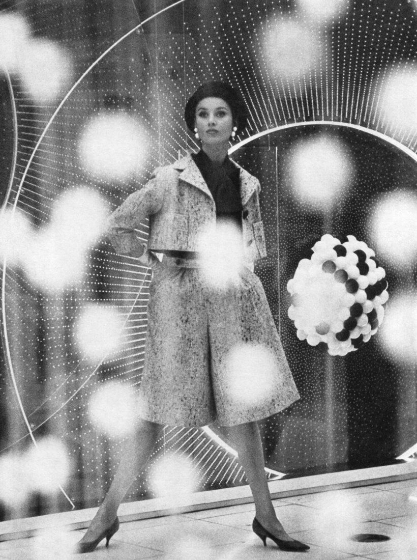 Bruce Davidson - Modern Fashion - PhotoGravure: 1965 Heibonsha publishers, Japan (printer) Sheet-fed photogravure - A rare mix of fashion and modern background - Image Size approx. 8"x10"