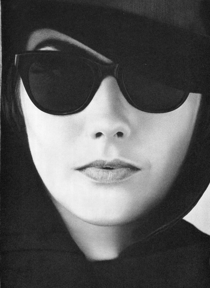 Wingate Paine - Sunglasses - Gravure: Sheet-fed PhotoGravure by C J Bucher - 1966 Monograph - Image size approx. 9"x12"