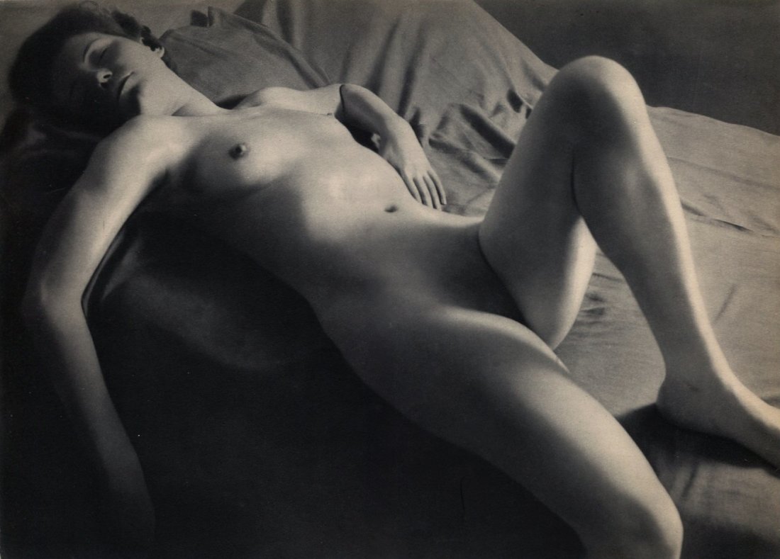 (nude) Brassai- Woman Nude Reclining: Beautiful Vintage HelioGravure printed by Theo Brugiere - Paris in 1948, Etudes de Nus - Image size approx. 9"x13"