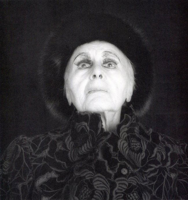 Robert Mapplethorpe - Louise Nevelson 1987: This is a mechanical duotone print from a Monograph beautifully printed in 1989 in the US on Superfine Mohawk Paper - Image size 9" x 9". Photo Mounted with acid free tissue on conservation mat-board