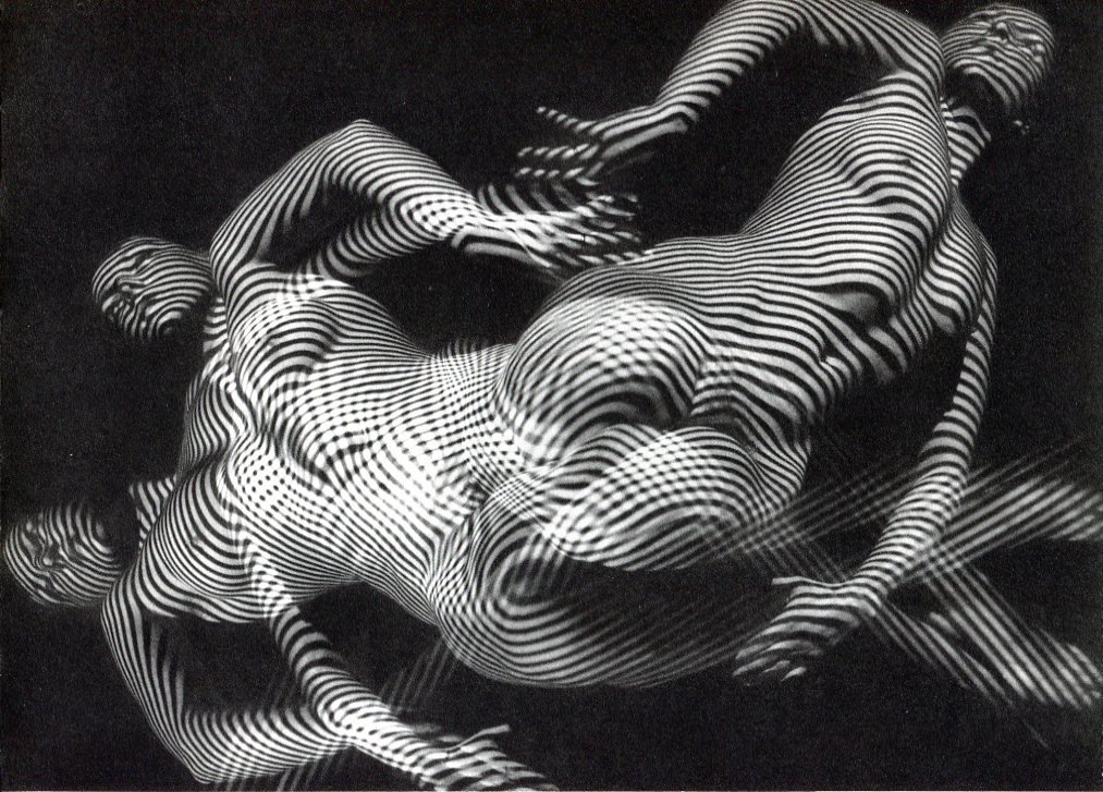 (Nude) Willi Eidenbenz - Shadows - Gravure: Sheet-fed Gravure printed by Braun & Cie - Paris in 1954, Nus - Image size approx. 10"x8"