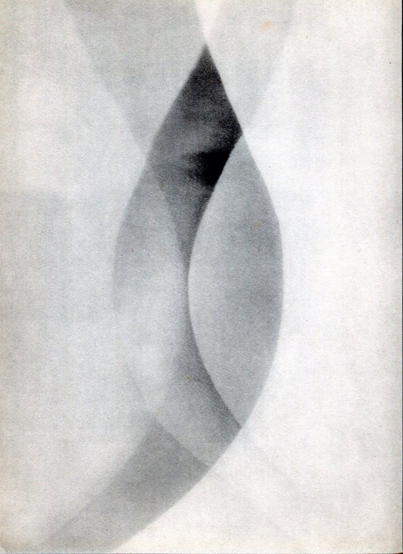 (Nude) Fritz Henle - Buttocks - Gravure: Sheet-fed Gravure printed by Braun & Cie - Paris in 1954, Nus - Image size approx. 10"x12"
