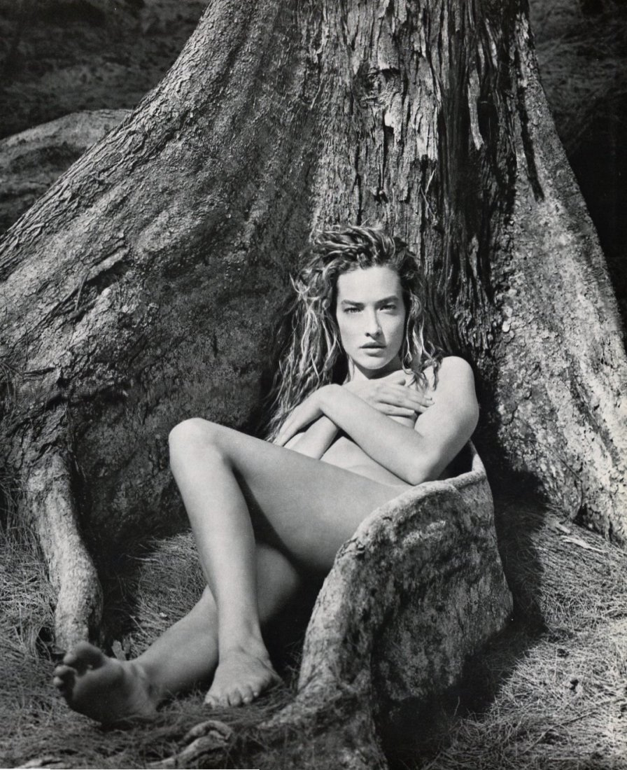 (Nude) Herb Ritts - Tatjana, Hawaii - Gravure: 1987 Sheet-fed Gravure printed Tokyo, Japan for Twin Palms Publishers in 1988 - limited edition of 6100, Nus - Image size approx. 11"x 13"