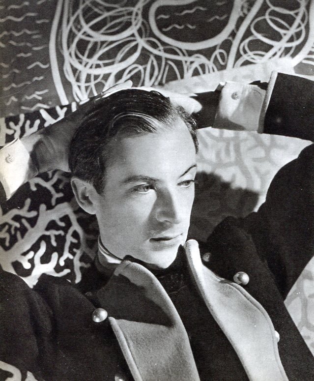 F J Gutmann - Portrait of Cecil Beaton: 1934 Sheet-fed Gravure printed by Collographic Art Printers, Middlesex UK - Image size approx. 6"x 8"