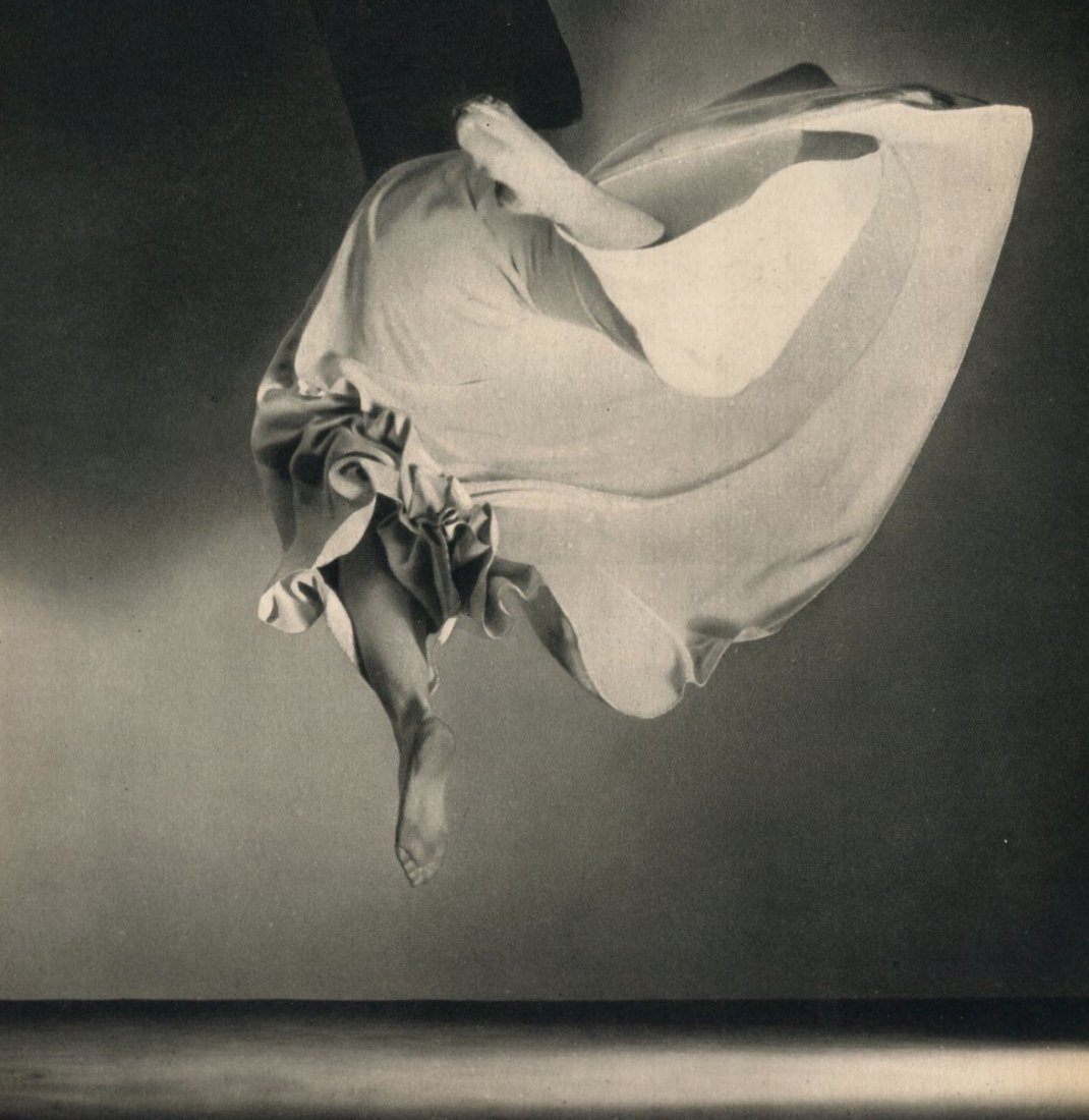 Morgan, Barbara - Martha Graham: Vintage Sheet-fed Gravure printed in 1947 by L'imprimerie Sapho, France - Image size 8" X 8"