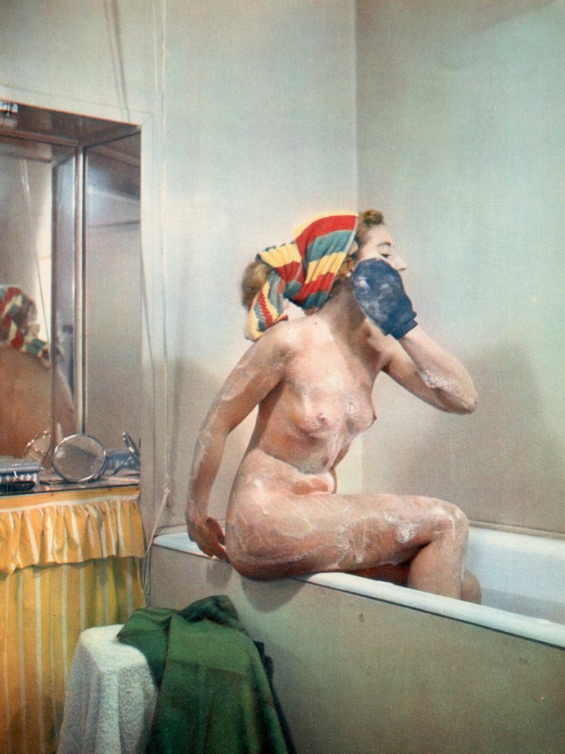 (Nude) Emile Savitry - Nude, bathing - Gravure: 1940s Sheet-fed Color PhotoGravure printed by E. Desfosses-Neogravure french printers) printed in 1950s - Emile Savitry (1903-1967) was a french surrealist painter and later photorapher - Image size (