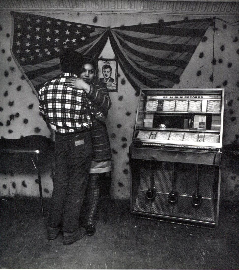 Bruce Davidson - Harlem, jukebox: 1969 Sheet-fed Copperplate Gravure by Conzett and Huber (Swiss printer) - Image Size approx. 9"x9"