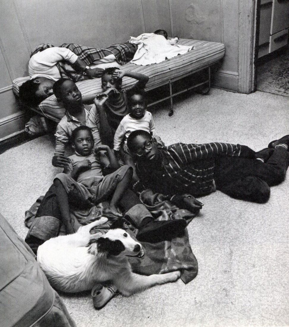 Bruce Davidson - Harlem, kids w/dog: 1969 Sheet-fed Copperplate Gravure by Conzett and Huber (Swiss printer) - Image Size approx. 9"x9"