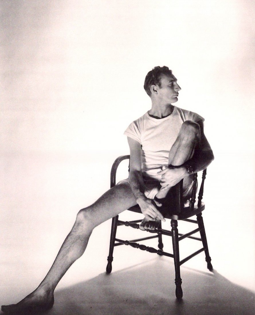 Platt-Lynes, G - Bernard Perlin: Sheet-fed Copperplate Gravure printed 1994 in Japan - Image size (inches) approx. 9.5 x12 - Limited to 5000 copies