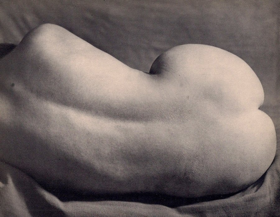 Brassai - Nude: Vintage Sheet-Fed Gravure printed in 1935 by La Neogravure, France - Image size approx. 9" x 6"