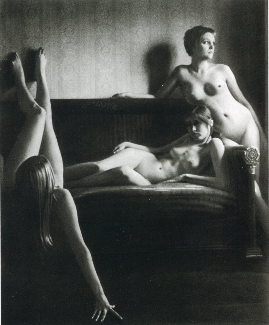 Szekessy, Karin - Nudes with Couch: Vintage Sheet-Fed Gravure printed in 1969 by L'imprimerie Helio-lorraine, France - Image size approx. 6" x 8"