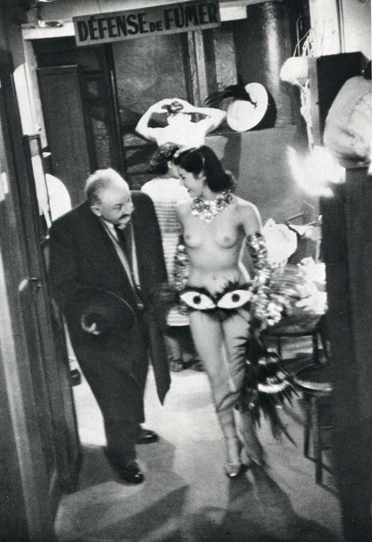 Doisneau, Robert - Respectful Homage: Vintage Sheet-Fed Gravure printed in 1979 by Presses Des Imprimeries, France - Image size approx. 7" x 9"