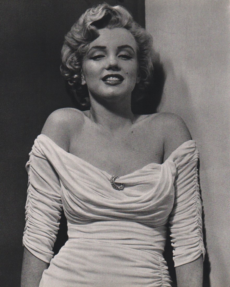 Halsman, Philippe - Marilyn Monroe: Vintage Sheet-fed Gravure printed in 1972 in Italy - Image size 9" X 11"