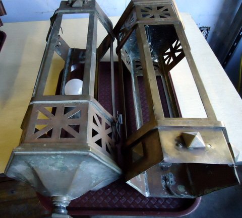 2 Brass Fixtures: 2 heavy brass outdoor light fixtures - 23"x10"x10"