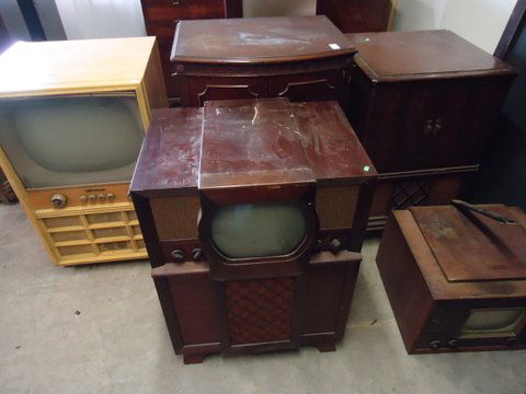 5 Early Televisions: 5 early TVs - the largest is 41"x28"x27"