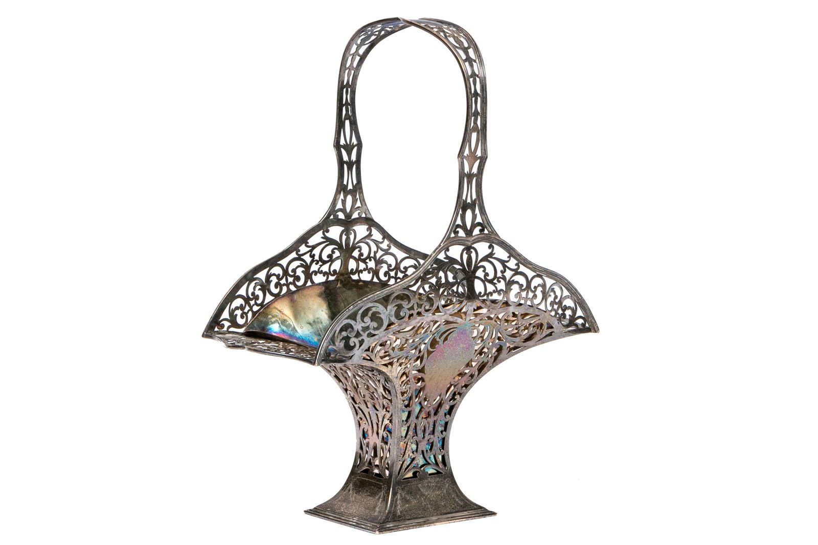 Edwardian Reed & Barton Sterling Silver Bridal Basket, 21.2 ozt. (1 of 20)