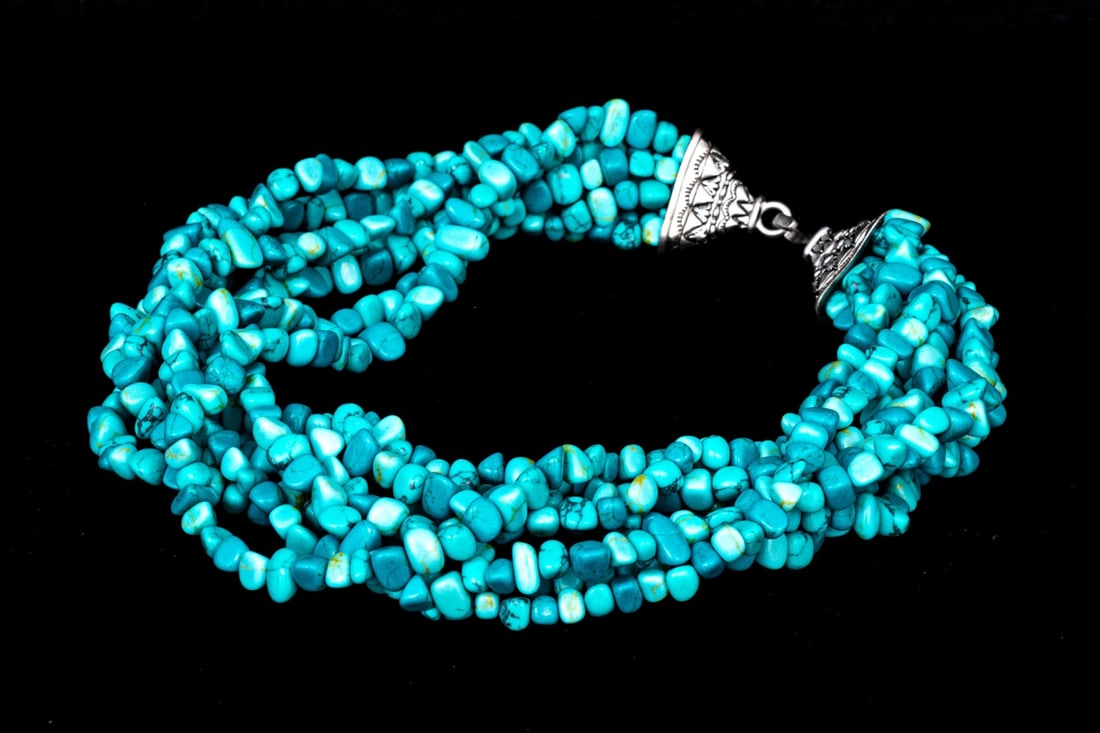 SOUTHWESTERN STYLE EIGHT STRAND TUMBLED FASHION STONE TORSADE (1 of 7)
