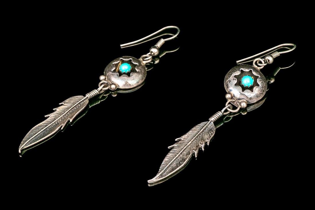 STERLING SILVER SOUTHWESTERN TURQUOISE AND FEATHER MOTIF DROP PENDANT EARRINGS, STEEL WIRES (1 of 8)