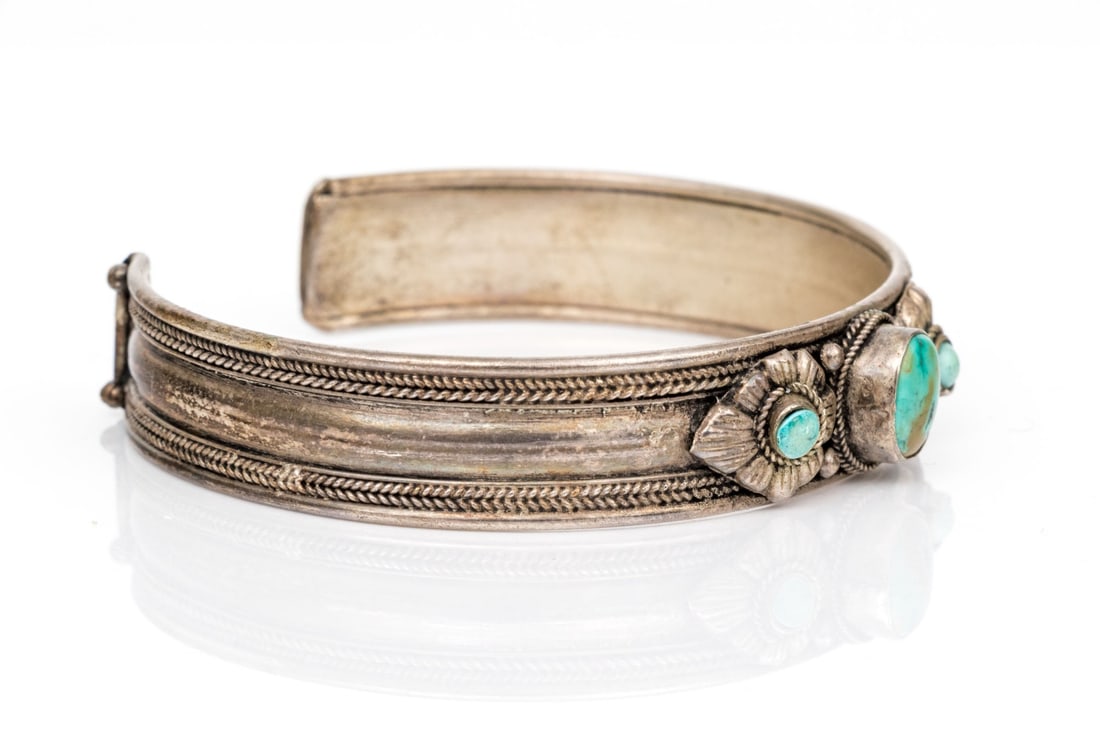 ALPACA RIBBED CUFF BRACELET AND WITH ROPE PATTERNING - 4