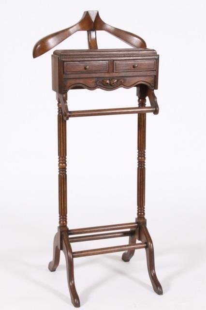 VALET, FRENCH STYLE: VALET, FRENCH STYLE