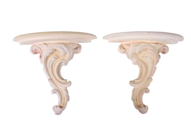 PAIR OF ITALIANATE WALL BRACKETS: PAIR OF ITALIANATE WALL BRACKETS 8 1/2" high, Ca 1960's