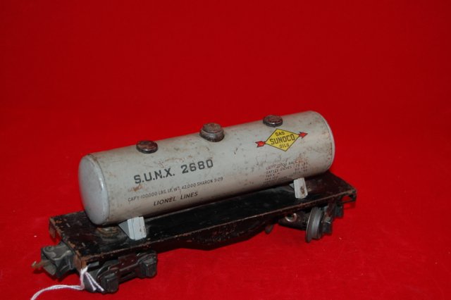 Lionel 2680 Sunoco Metal Tanker: Grey metal