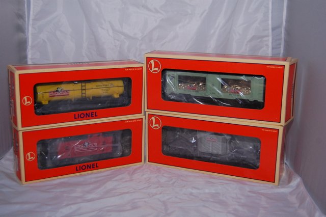 Lionel Monopoly Train Car Set: Here is a new in the box Lionel Monopoly car set. 52158,52159, 52160, 52161.