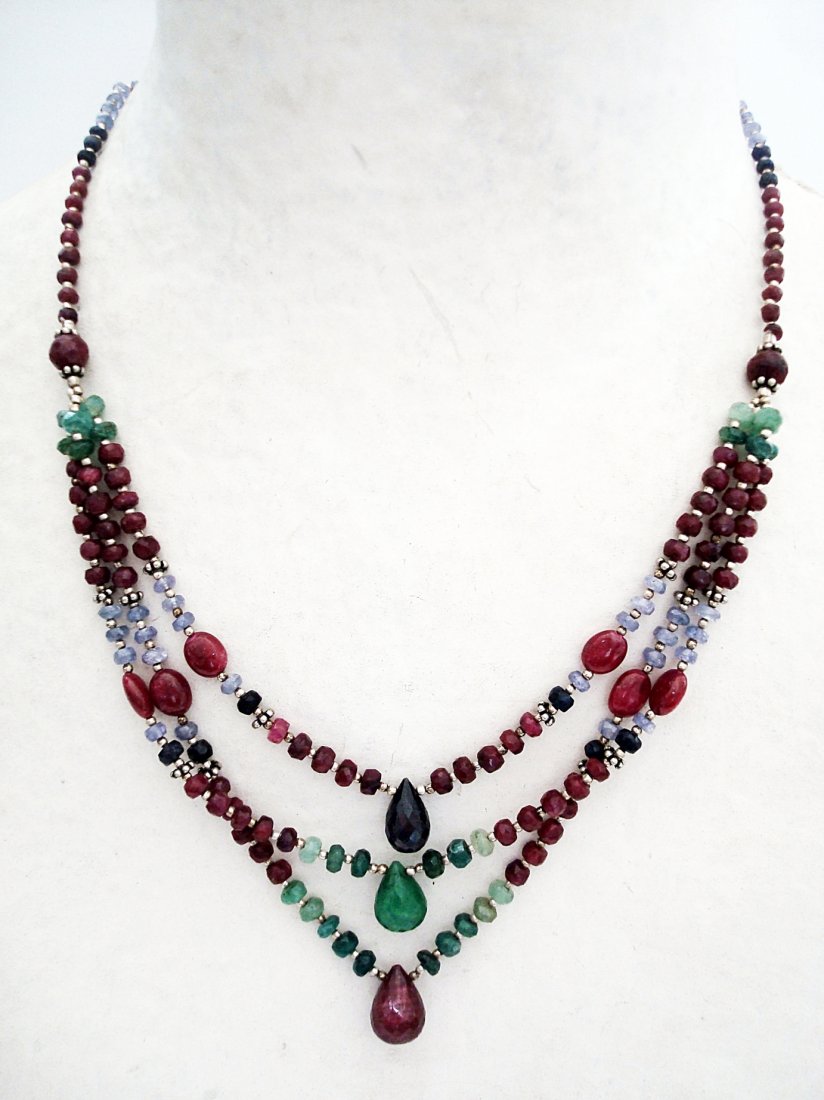 Beautiful Necklace Silver, Emeralds, Rubi, Sapphires.: Beautiful necklace silver, emeralds, rubies and sapphires faceted. Measurement length: 17.5 in, Width: 3 in. (45cm x 7.5cm). Weight: 29 grams.