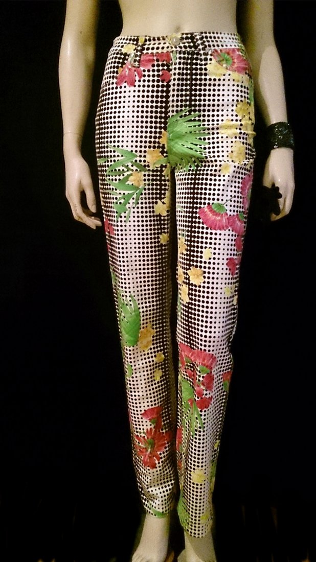 VERSACE, VINTAGE TROUSERS.: Vintage trousers, brand VERSACE, size 38 (M), outside 96 % cotton, 4% other fibers, linig 57% rayon.